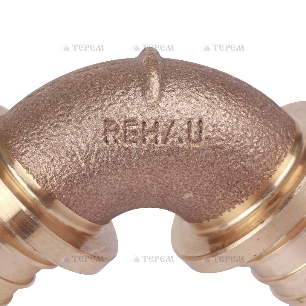 REHAU RAUTITAN PLATINUM Угольник 90° 32 RX для труб из сшитого ...
