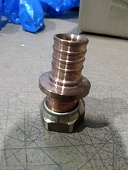 Уцененный товар (Отсутствует прокладка): Переходник РЕХАУ RAUTITAN с накидной гайкой 25-G 1 RX+ для труб из сшитого полиэтилена аксиальный